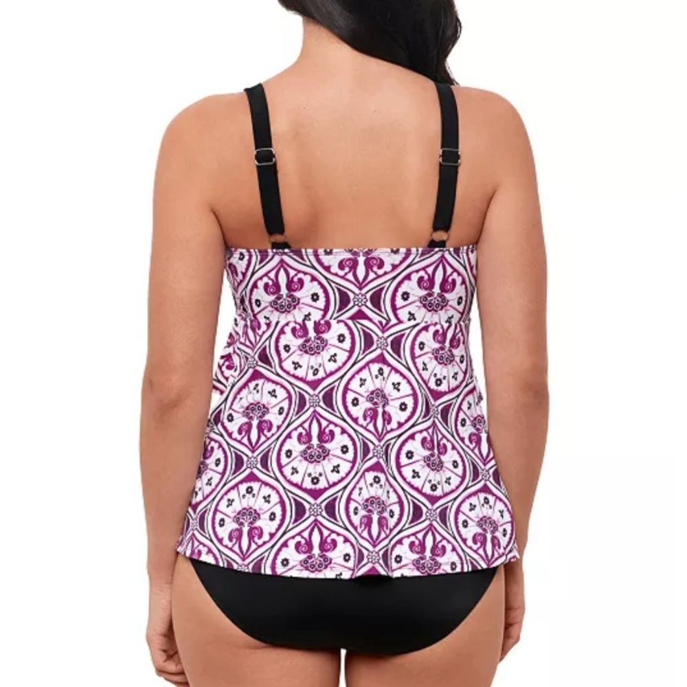Women's Printed Tiered Fauxkini One-Piece Swimsuit NWT - Picture 2 of 6